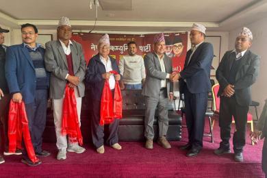 मुगुका गाउँपालिका पूर्वअध्यक्ष उब्जनबहादुर शाहीले त्यागे एमाले